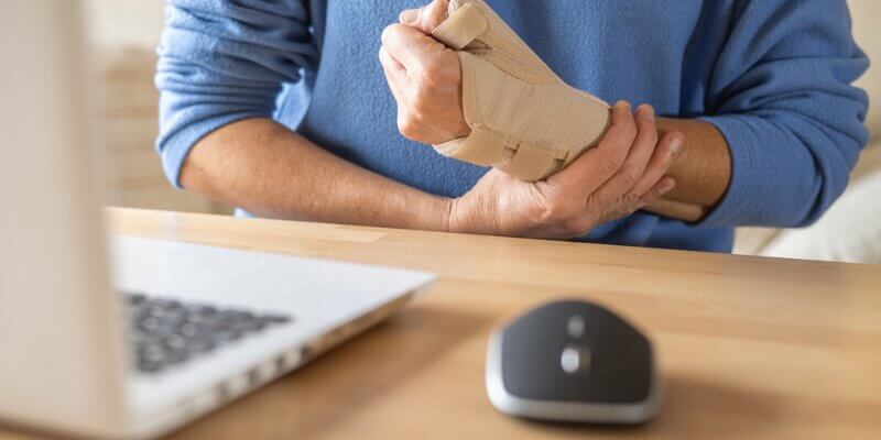  Carpal Tunnel Syndrome Relief: 12 Ways to Ease Hand Pain